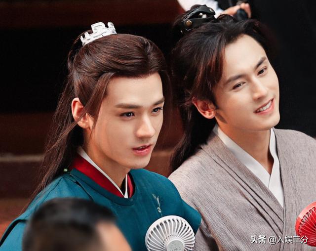 希少 山河令 龚俊 張哲瀚  画集 20 希少 山河令 龚俊 張哲瀚 画集 20