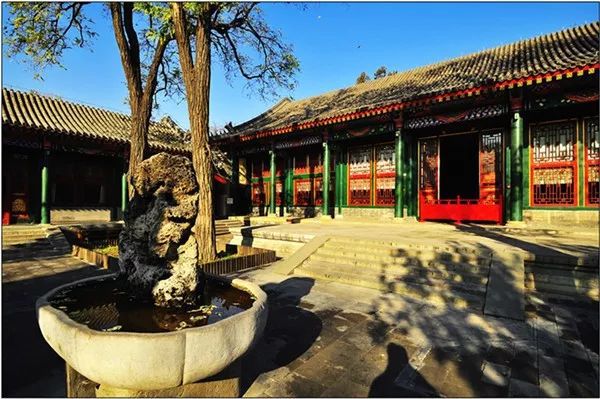 中国第一豪宅，一座恭王府，半部清代史。-yeeyi