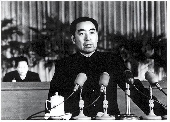 林彪始终不赞成出兵朝鲜，被周总理批评，毛主席一席话揭开其软肋